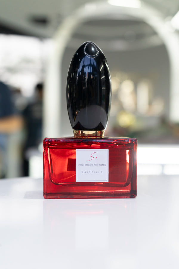 PRISCILLA ESSE STRIKES THE NOTES  Eau the parfum 100ml