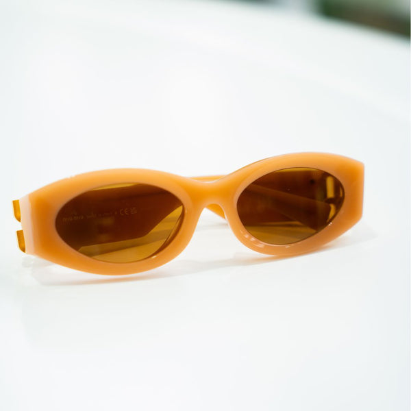 MIU MIU ORANGE 0MU 10YS 10M070